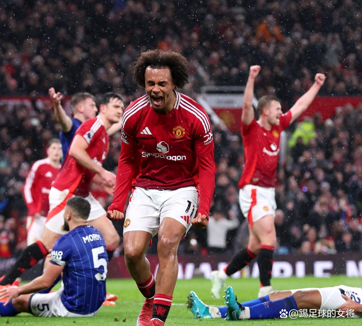 曼联客场2比2战平阿斯顿维拉的简单介绍