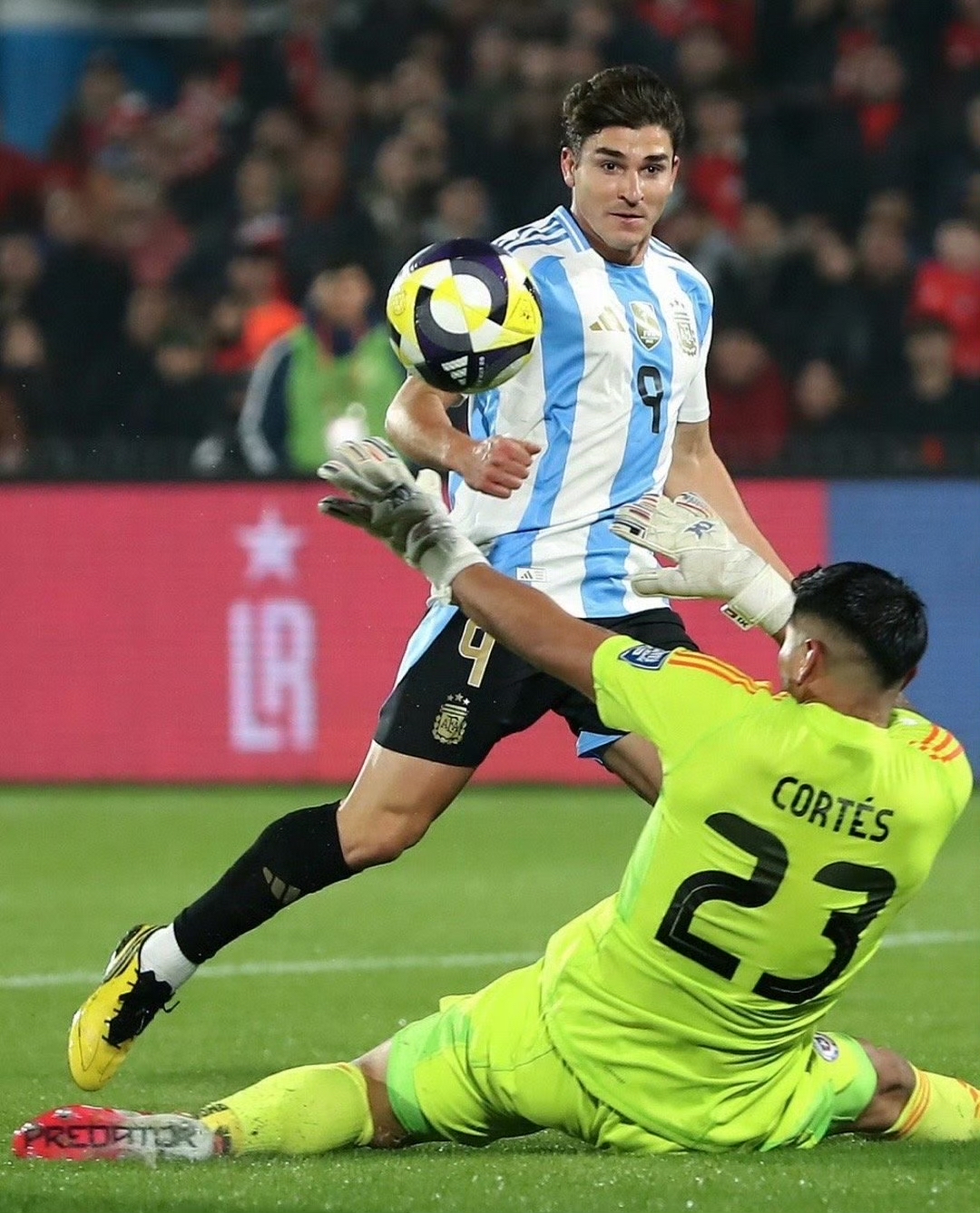 包含南美球员表现抢眼：亚冠赛场精彩呈现的词条