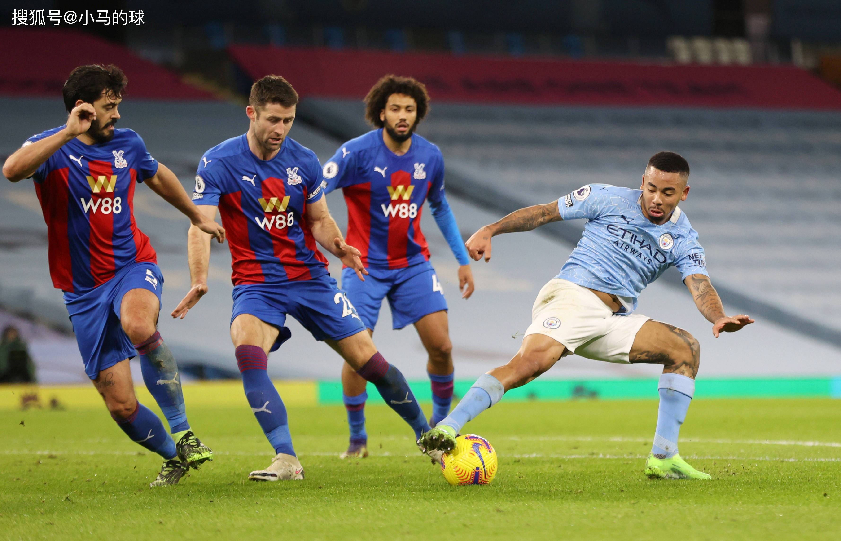 曼城球员获得出色进球，帮助球队走向胜利的简单介绍