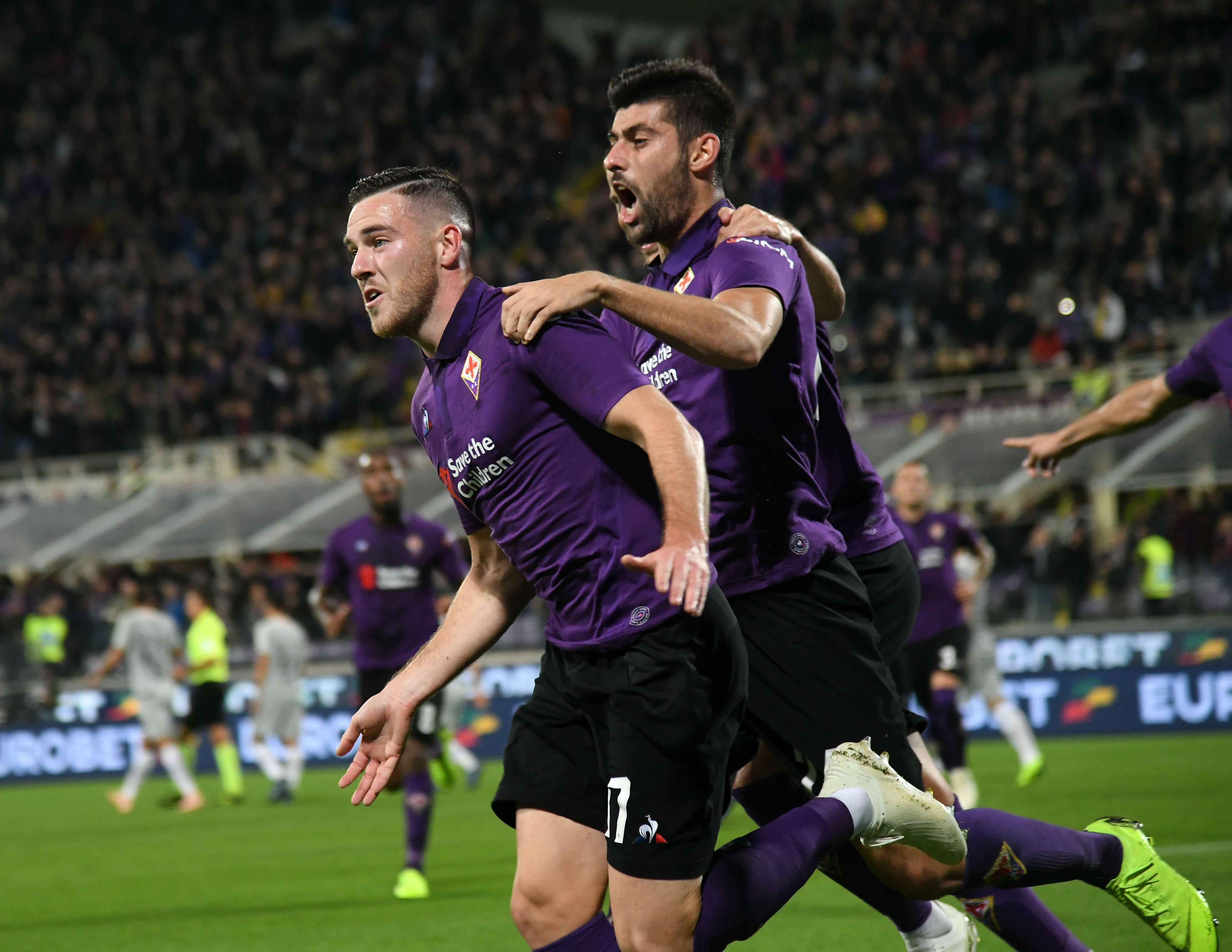 包含萨索洛击败那不勒斯，意甲竞争添变数的词条